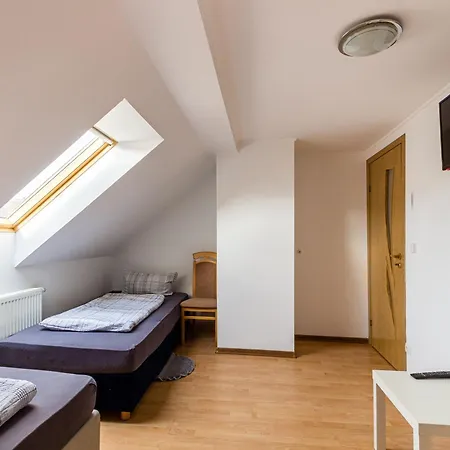 Дом отдыха Monteurhaus In Bitterfeld-Wolfen