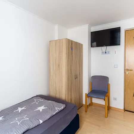 Monteurhaus In * Bitterfeld-Wolfen