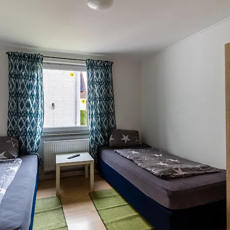 Дом отдыха Monteurhaus In Bitterfeld-Wolfen